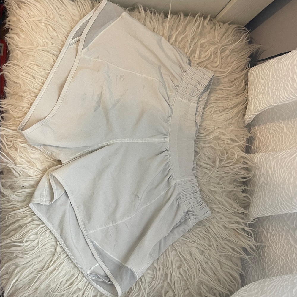 lululemon Hotty Hot shorts, size 2, 4 in, low waisted
